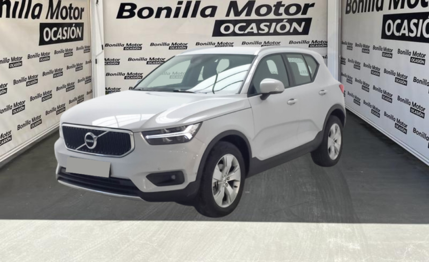 VOLVO XC40 1.5 T3 MOMENTUM CORE AUTO 163 5P