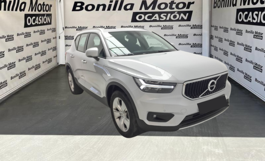 VOLVO XC40 1.5 T3 MOMENTUM CORE AUTO 163 5P