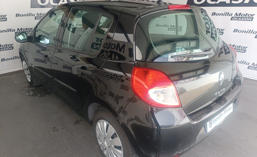 RENAULT CLIO 1.2 16V 75 YAHOO 75 5P