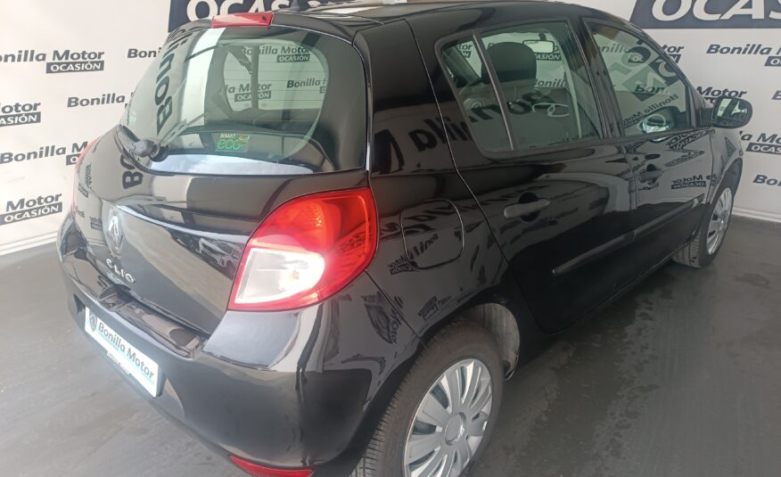 RENAULT CLIO 1.2 16V 75 YAHOO 75 5P