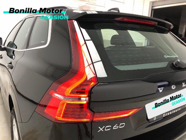 VOLVO XC60 2.0 B4 D MOMENTUM PRO AUTO 197 5P